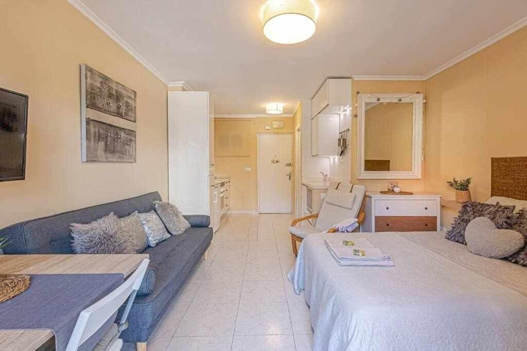 797 Holiday Rentals - Equipado Estudio Cerca Del Parque La Paloma Benalmádena Eksteriør billede