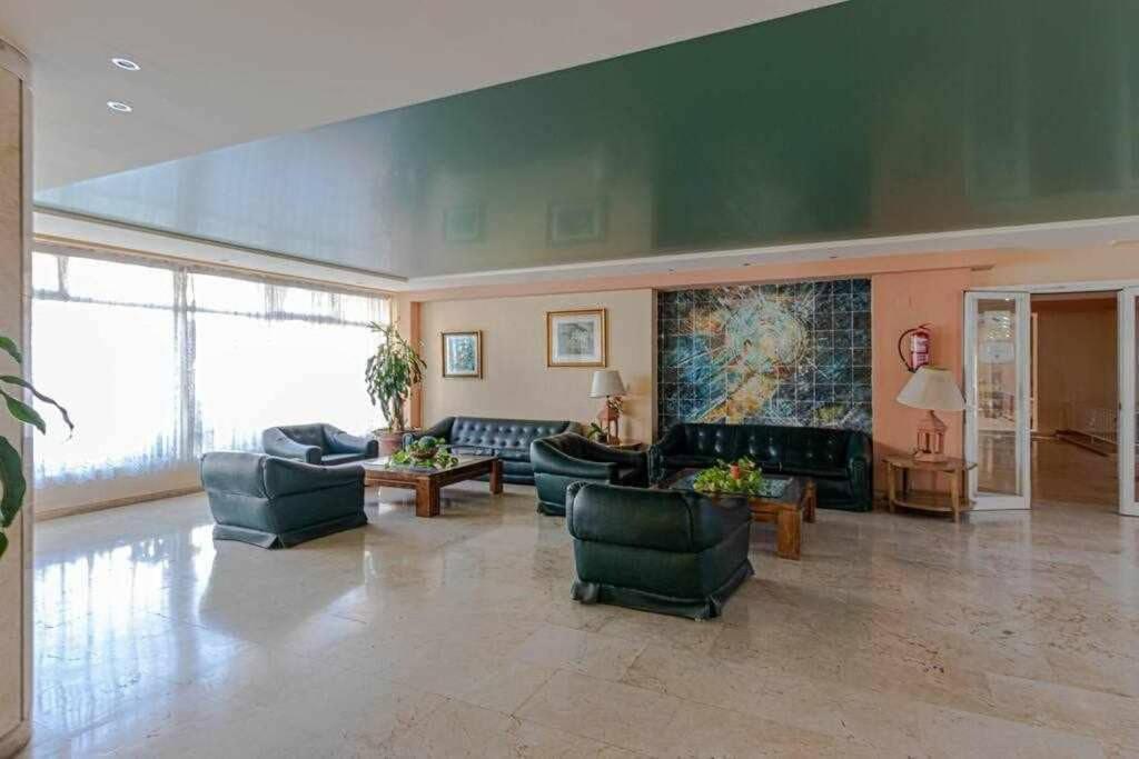 797 Holiday Rentals - Equipado Estudio Cerca Del Parque La Paloma Benalmádena Eksteriør billede