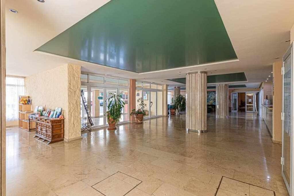 797 Holiday Rentals - Equipado Estudio Cerca Del Parque La Paloma Benalmádena Eksteriør billede