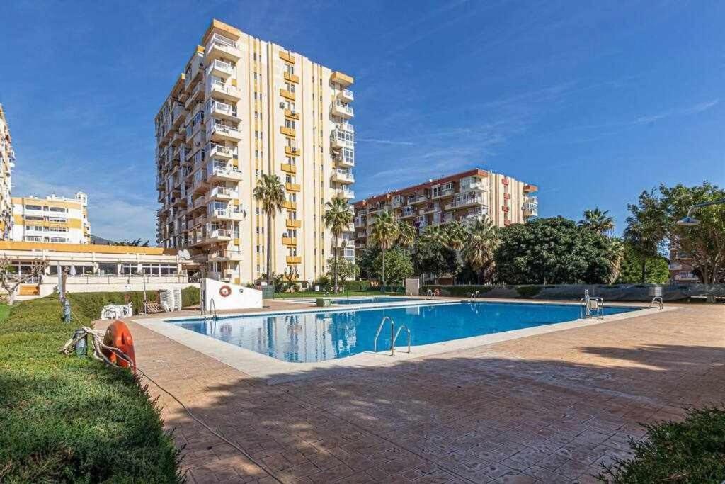 797 Holiday Rentals - Equipado Estudio Cerca Del Parque La Paloma Benalmádena Eksteriør billede