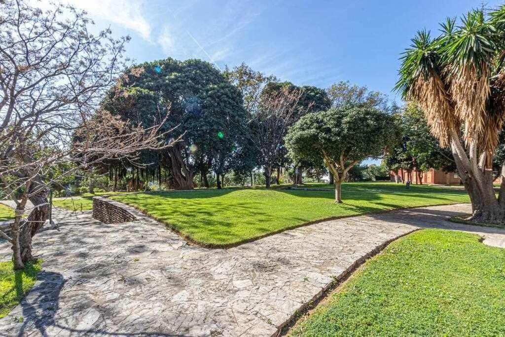 797 Holiday Rentals - Equipado Estudio Cerca Del Parque La Paloma Benalmádena Eksteriør billede